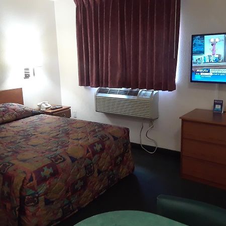 Intown Suites Houston Intercontinental Bagian luar foto